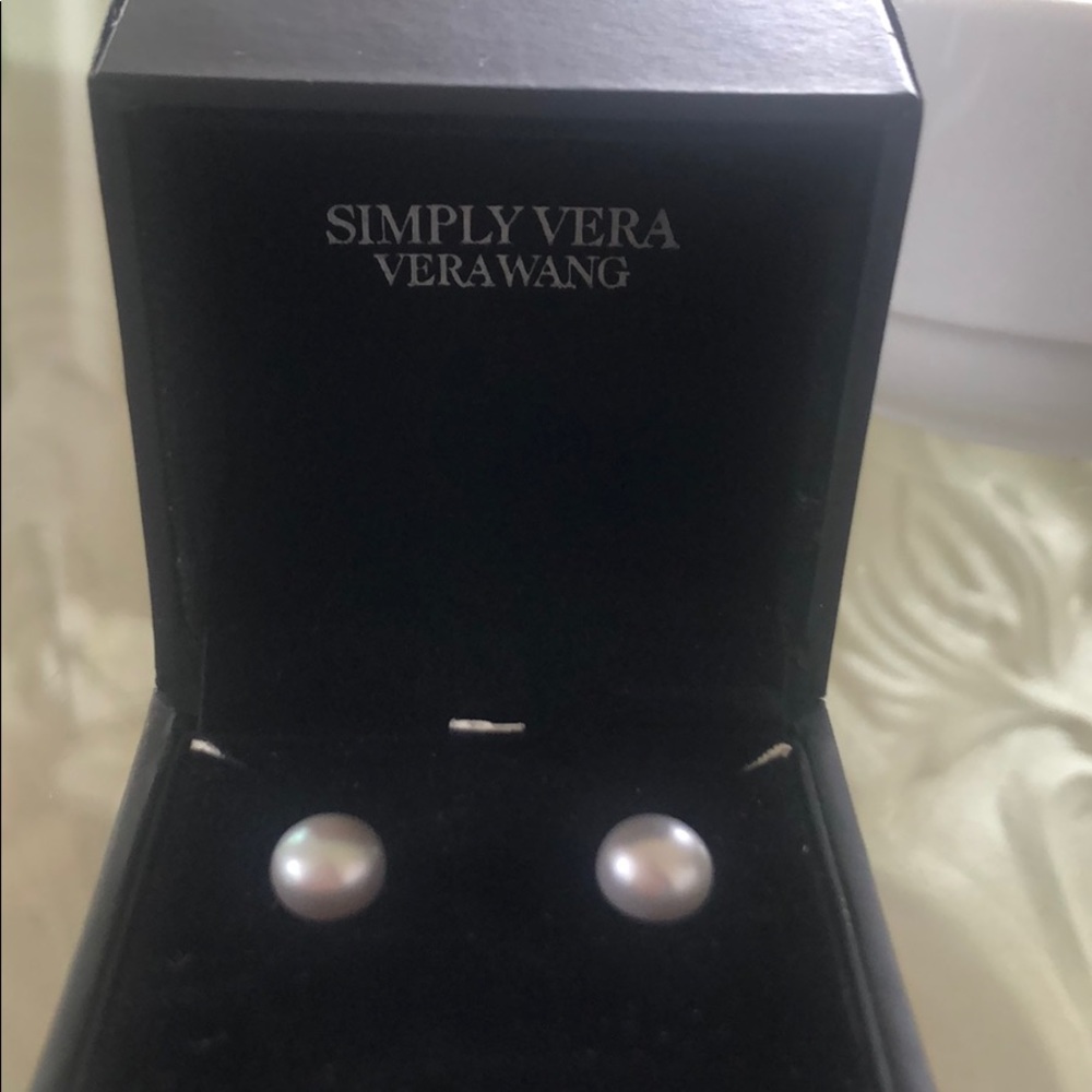 pearl earrings